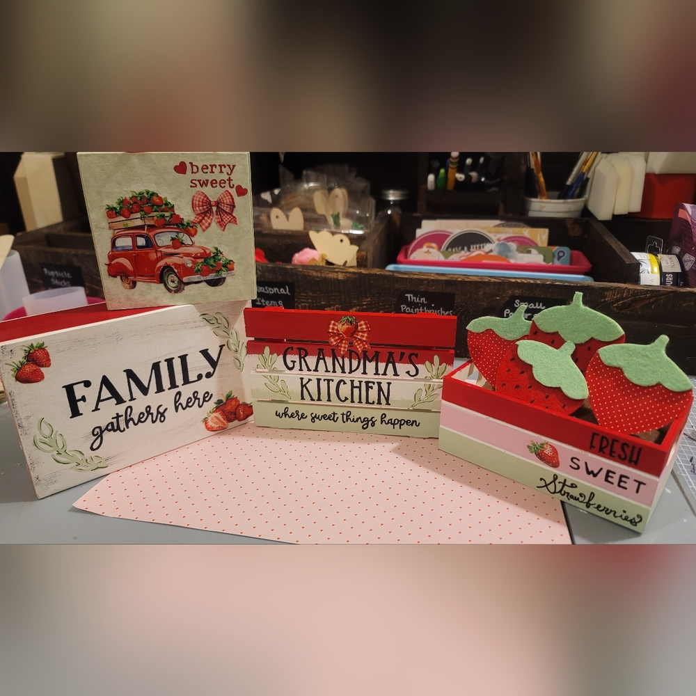 Farmhouse Home Decor "strawberries"